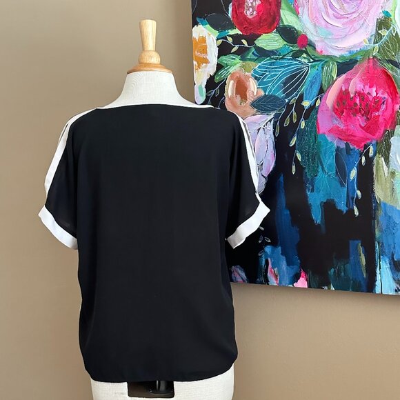 Spense Black & White Contrast Trim Tie-Front Blouse Women's Size Medium - Picture 3 of 9